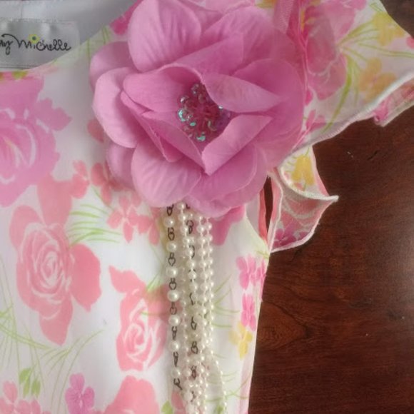 Lovely, Fluttery, Flower Dress - Pin with Pearls - Picture 2 of 4